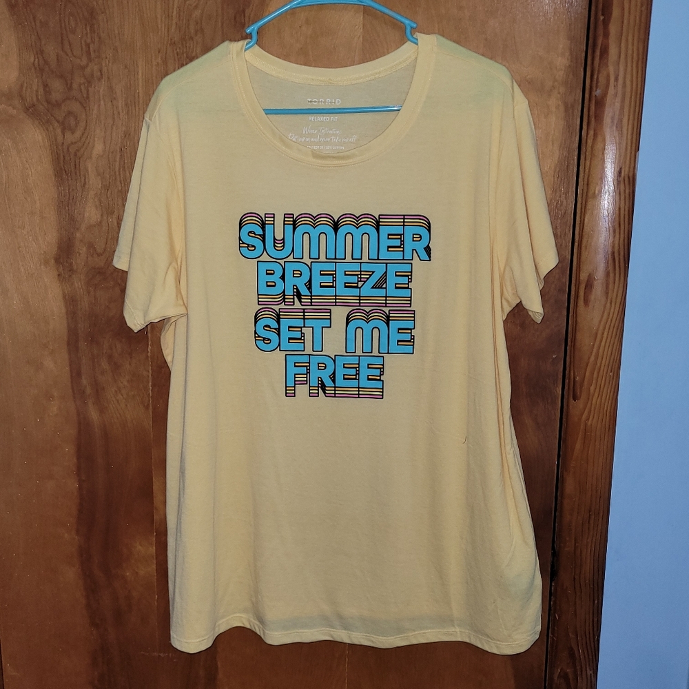 Torrid "Summer Breeze Set Me Free" Tshirt